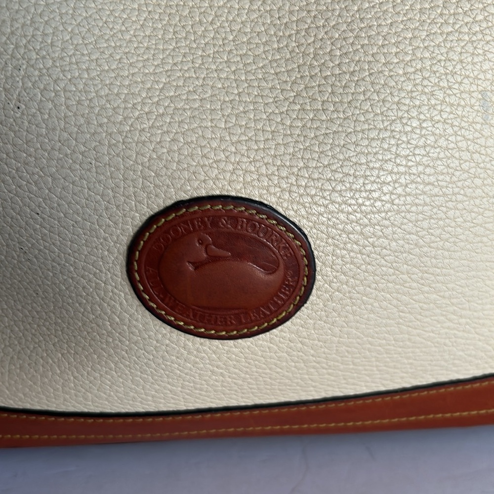 Dooney and Bourke Vintage Brown and Black Pebbled Leather Hobo Shoulder Bag
Y2k - Picture 7 of 17